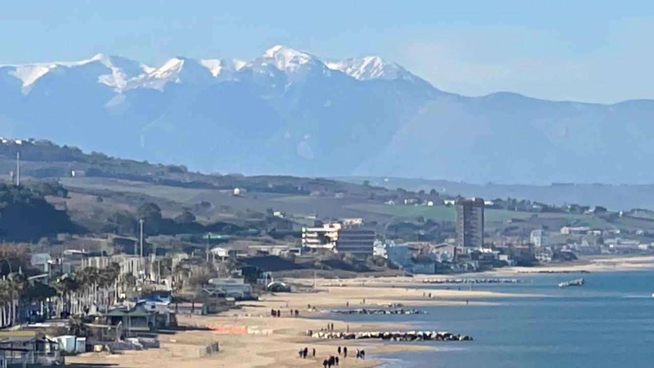 I Tre Marchi Rooms Camera Sabbia Termoli Dış mekan fotoğraf